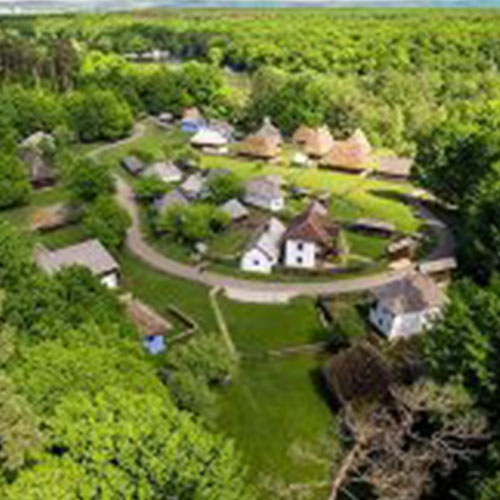 muzeul_artistilor_front-300x169-1