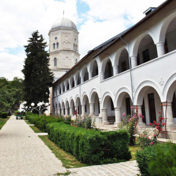 caraiman_overview-2-350x350-1