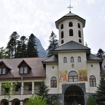 101342361_904049000071877_9109933029920342016_o-350x350