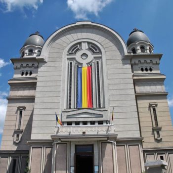 106470222_924272624716181_2892970508950848563_o-350x350