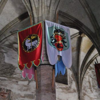 22051099_312829239193859_6181771236281661713_o-350x350