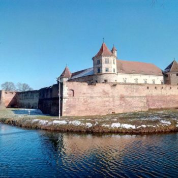 27356184_361434397666676_4868732507498316142_o-350x350