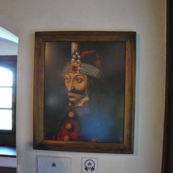 28164800_370623943414388_5621169647602795913_o-350x350