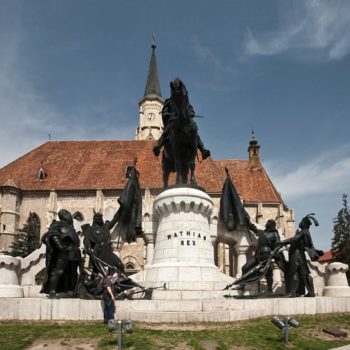 69419622_695277544282358_4680426037991964672_n-350x350