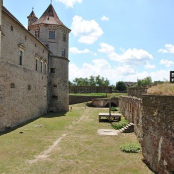 69682318_691490281327751_8820158505651535872_o-350x350