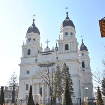 69761024_700035997139846_1145307060166983680_o-350x350