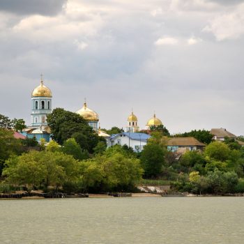 biserica_nasterea_Maicii_Domnului-350x350-1