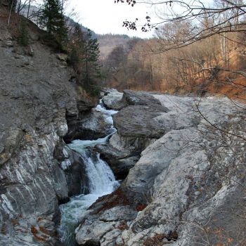 cascada_putnei-350x350-1