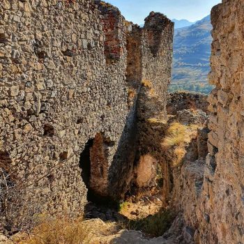 cetatea_trascau4-350x350-1