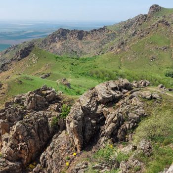 muntii_macinului6-350x350