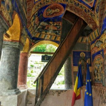 biserica_brezoi2-350x350