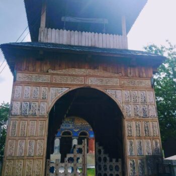 biserica_brezoi7-350x350