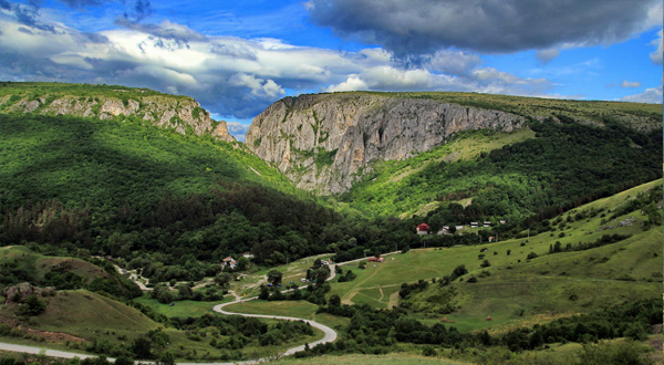 romania_moto_adventure_cheile_turzii_pass