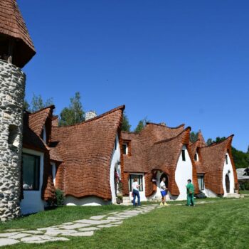 castelul_de_lut1-350x350