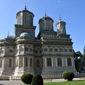 curtea_de_arges4-1-350x350