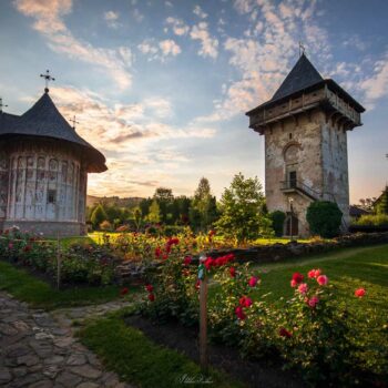 manastirea_humorului1-350x350