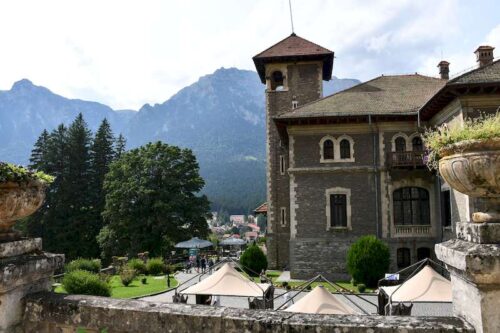 cantacuzino-busteni-500x333